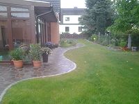 Gartenweggestaltung mit Polygonalplatten